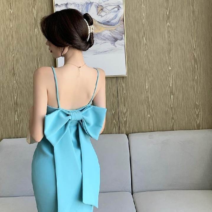 キャバドレス ミニ ひざ丈 ワンピース ドレス レディース キャミ 肩出し バックコンシャス バックリボン ブルー 青 水色 パーティードレス 無地 ミニ丈 スリット タイト キャバ ギャル