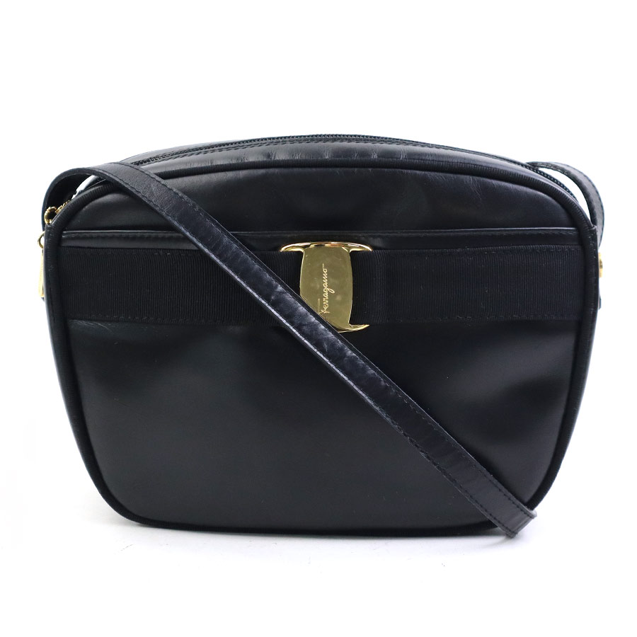 サルヴァトーレフェラガモ Salvatore Ferragamo 斜め掛けショルダーバッグ ヴァラ レザー ブラック ゴールド レディース e60693a