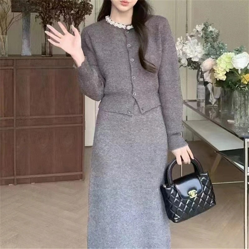 秋冬レディースニットラウンドネックカーディガンセータースカート 点セット セットアップスーツ 2