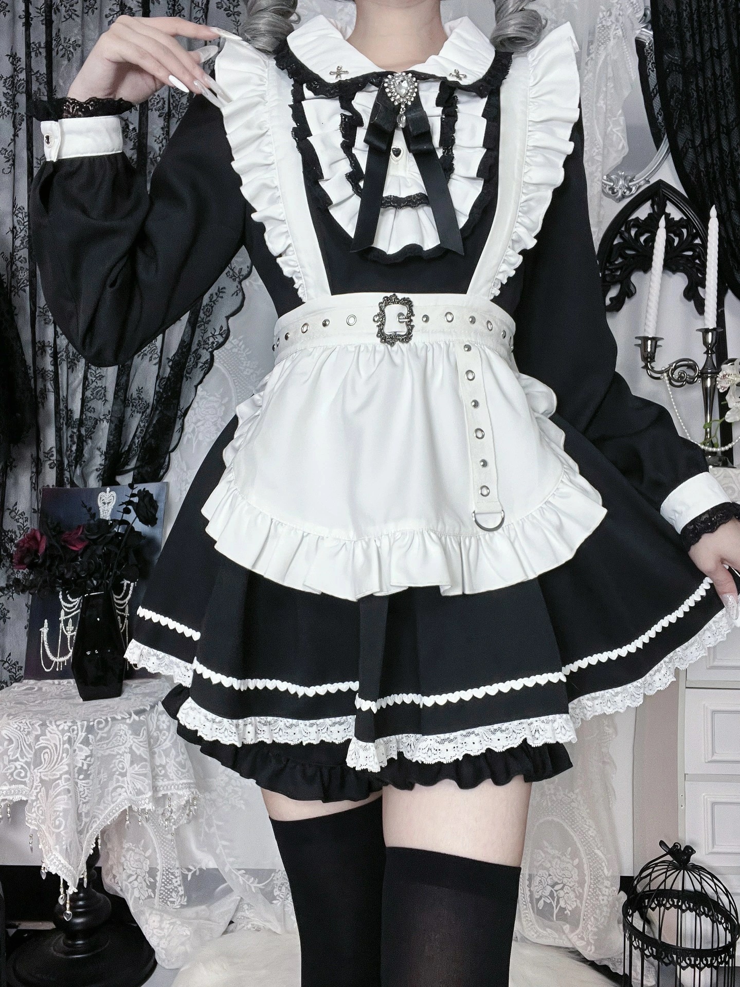【新作登場 最安値】3点セット メイド服 ワンピース+エプロン+パンツ 舞台ドレス フリル コスプレ仮装 半袖長袖 折り襟 ゴシック ロリータ パーティー 舞台衣装 イベント 変装 女装 余興 新会