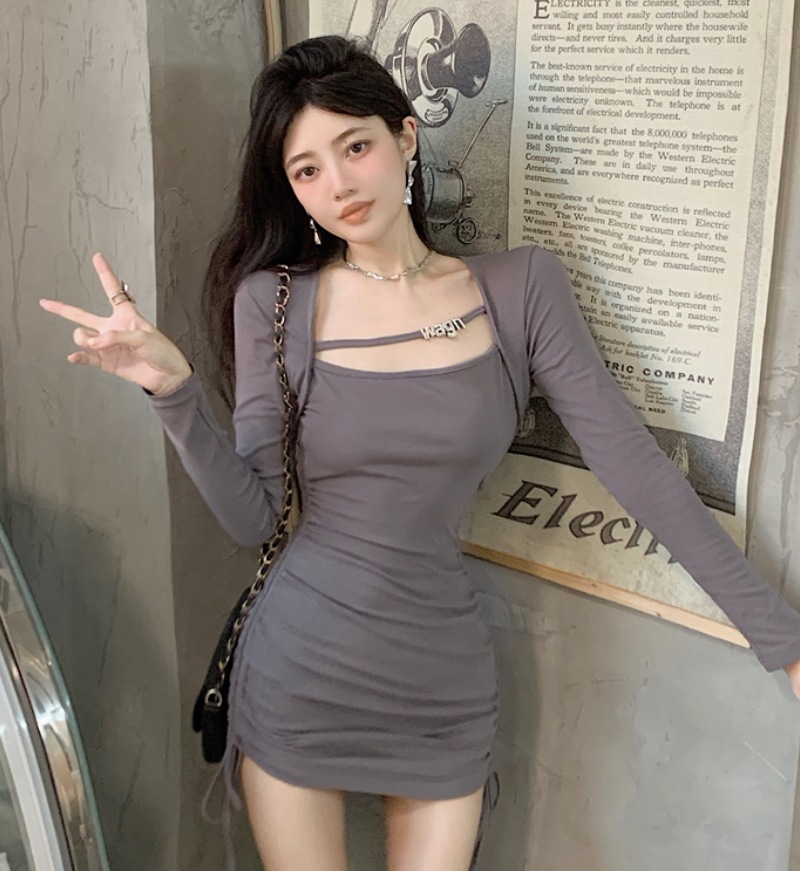 ワンピース デート モテアイテム タイト スリム ショート丈 長袖 スリット 可愛い きれいめ 上品 おしゃれ かっこいい 可愛い ラブリー キュート ガーリー クール モード系 セクシー