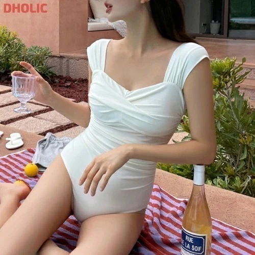 カップ付ハートネックシャーリングワンピース水着