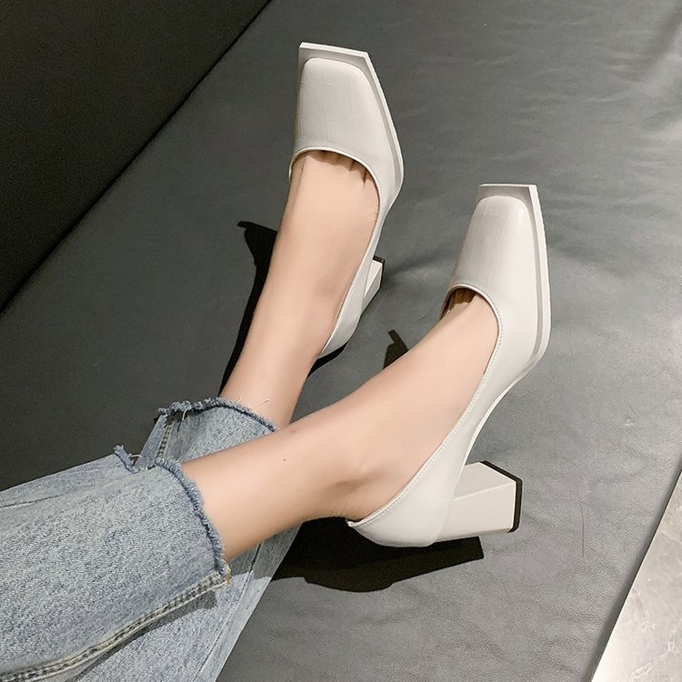 大人気！ ヒールパンプス ヒ一ルパンプス シューズ 韓国ファッションレディースファッション走れる パンプス 痛くない 疲れない 歩きやすい スクエアトゥ