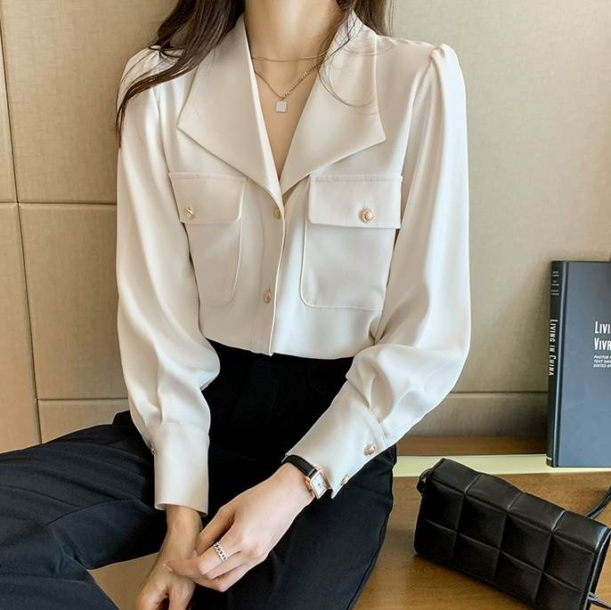 トップス シャツ 長袖 Vネック 襟付き かわいい きれいめ シンプル カジュアル 大人 上品 おしゃれ かっこいい レトロ こなれ感 個性的 クール モード系 主役級 存在感 無地 秋 冬 20