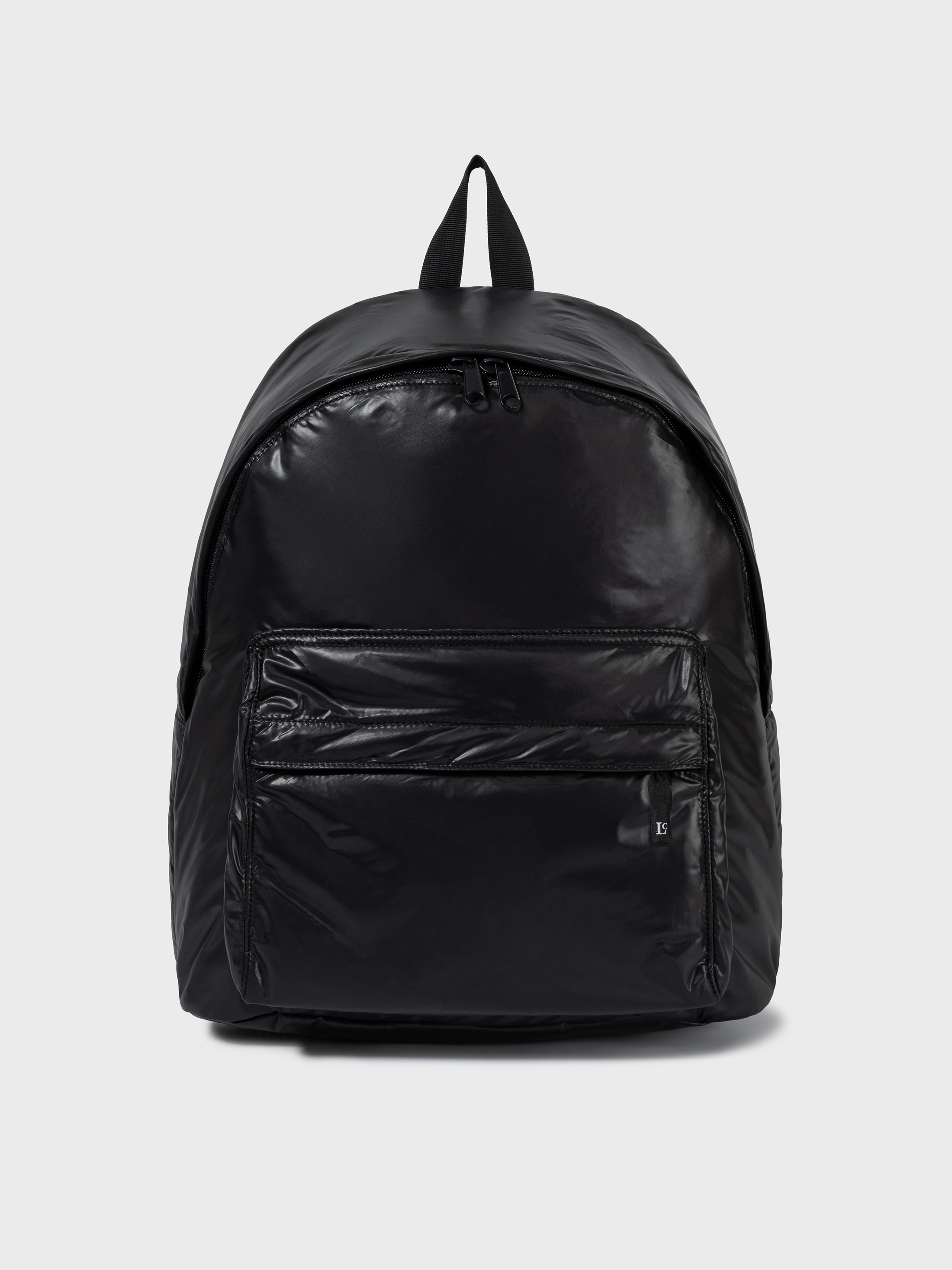 【LOW CLASSIC】 Lc GLOW PADDED BACKPACK /追跡付 LOW CLASSIC】 Lc GLOW PADDED BACKPACK : BLACK リュック