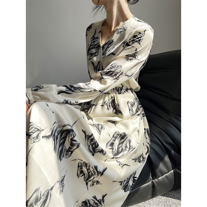 長袖 Vネック ワンピース 高級感 ロング 上品 フレンチ ワンピース X647