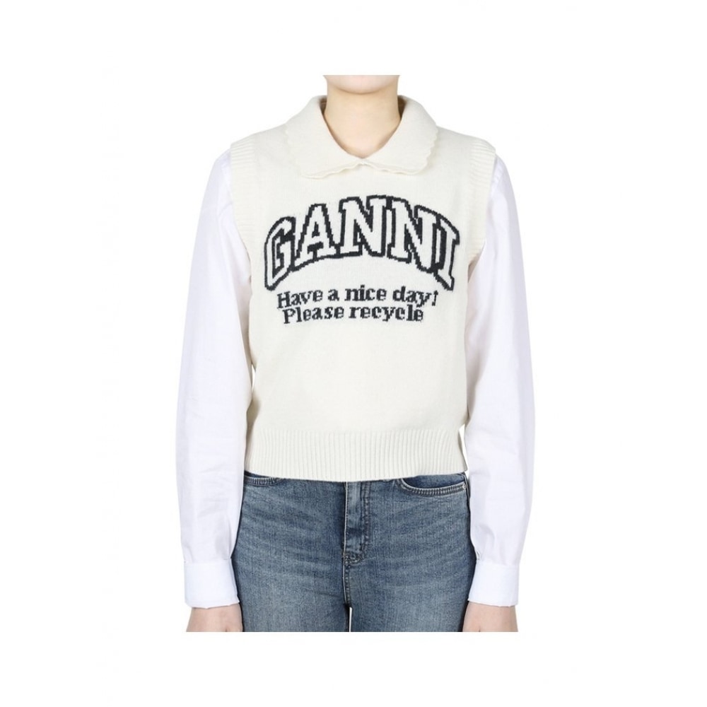 GANI レディースカラーネックロゴニットベスト (アイボリー) K2463 135