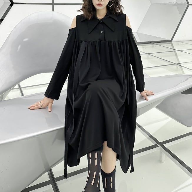 モード系 ブラック コールドショルダー ロングスリーブ Aライン ミディドレス 個性的なデザイン ステージ衣装 演出衣装 イベント こせい 個性 特徴あり 新作 TV 主演 ステージ衣装 舞台 おし