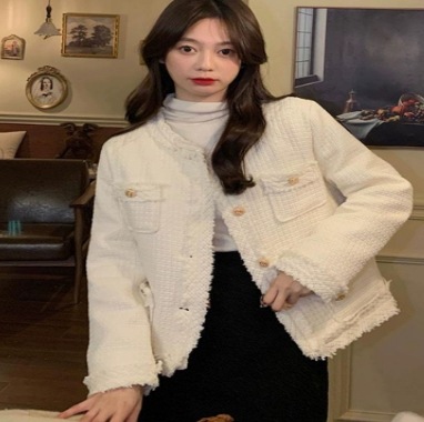 ショートジャケット ショート丈 クルーネック ポケットあり アウター 上着 長袖 Uネック スリム タイト 細身 ストレート 裾ワイド 前開き 編み込み かわいい 大人可愛い シンプル カジュアル 5,863円