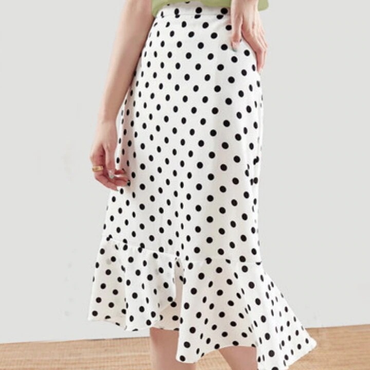 スカート デート かわいい 大人可愛い きれいめ シンプル カジュアル 大人 上品 おしゃれ お洒落 マーメード フリル ミモレ丈 エレガント ドット レトロ ホワイト ブラック 2XL 韓国 モテ