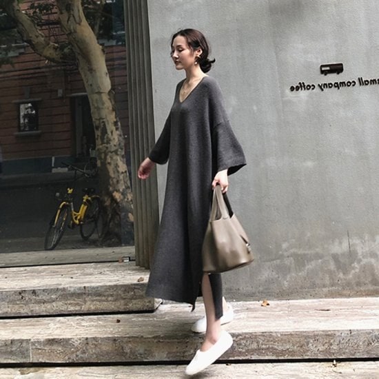 【取寄：納期2週間】ニットワンピース ゆったりフィット ビッグサイズ レディース 韓国 ファッション ゆるっとワンピ 秋冬 レイヤード ワンピース デコルテワンピース 秋冬ニット ワンピース 7,480円