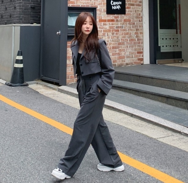 ボトムス パンツ アウター セットアップ ジャケット ズボン 上着 スーツ ワイドパンツ ショート丈 ロング丈 マキシ丈 長袖 襟付き 細身 ポケット ハイウエスト 前開き ボタン 上下セット