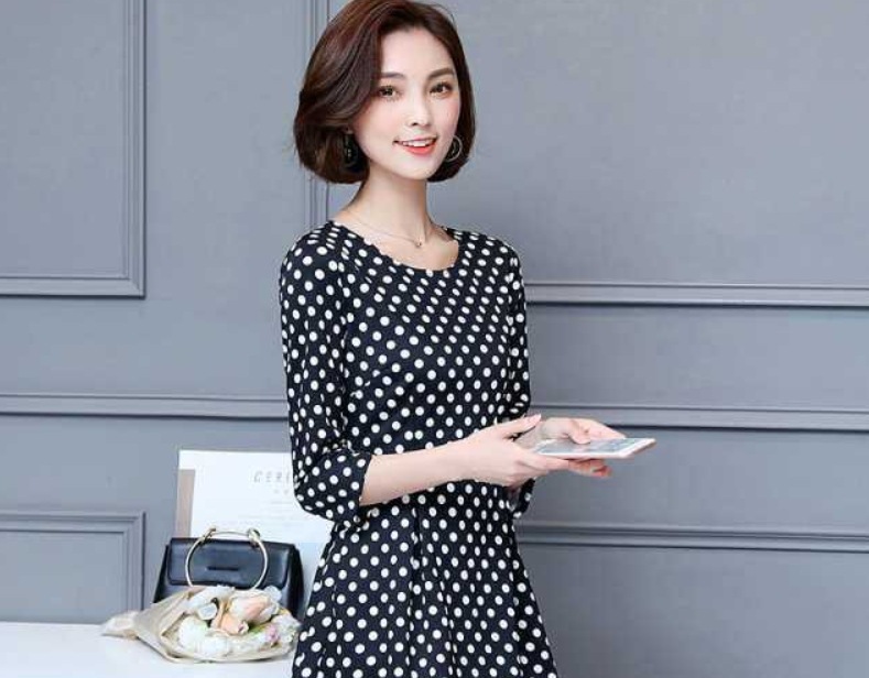 【2025新作入荷】ラウンド ネック 膝上 ワンピース コイン ドット 柄 七分袖 1009