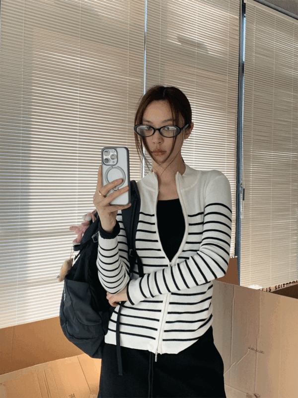 스탠드 카라 스트라이프 긴팔 집업