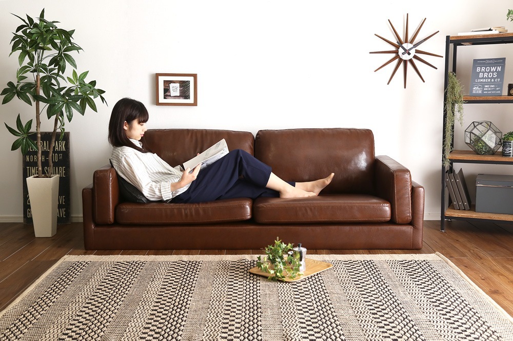 ソファー ソファ 3人掛け レトロ ヴィンテージ 三人掛け レザー シリコンフィルで包み込まれる座り心地 三人用 3人用