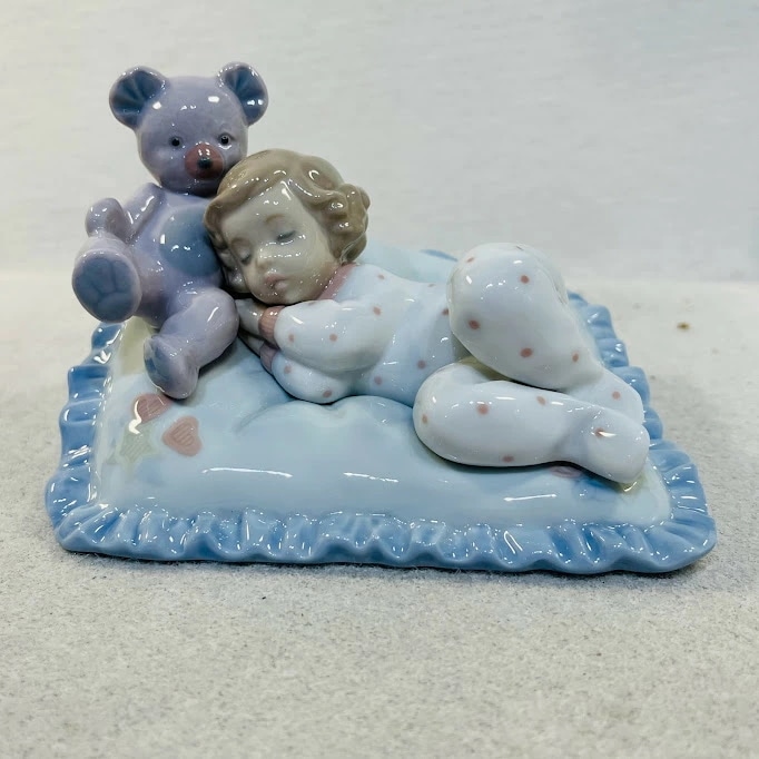 【中古】リヤドロ Lladro おやすみくまちゃん6790