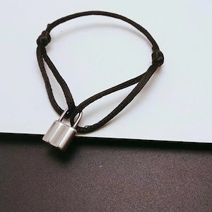 Qoo10] ASTRO チャウヌ 着用 ブレスレット : 腕時計・アクセサリー