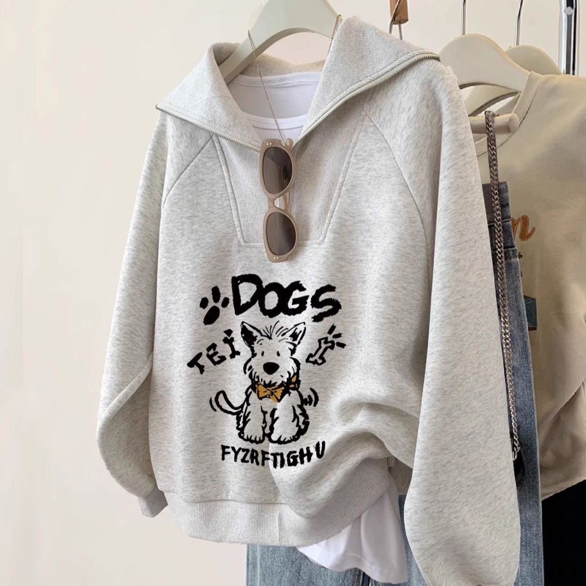 レディースハーフジッププルオーバースウェットシャツ薄手スタイル春と秋2024年秋と冬の新しいスタイルラペルゆったりとした怠惰なスタイル裏起毛コート