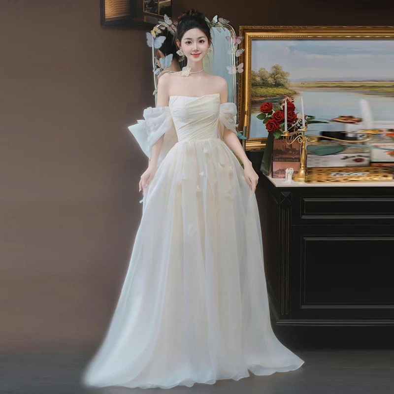 モーニングドレス1字肩軽ウエディングドレス花嫁結婚迎賓のお出かけ紗宴会イブニングドレス