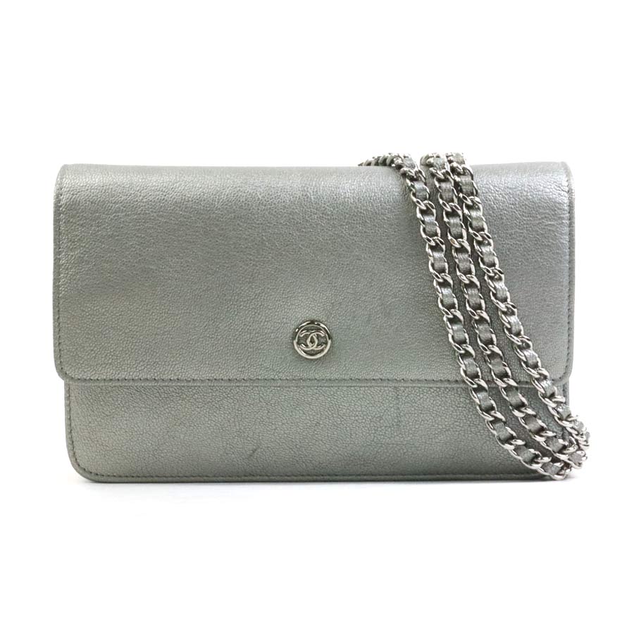 シャネル CHANEL ウォレットチェーン 斜め掛けショルダーバッグ ココボタン レザー シルバー シルバー レディース e60132a
