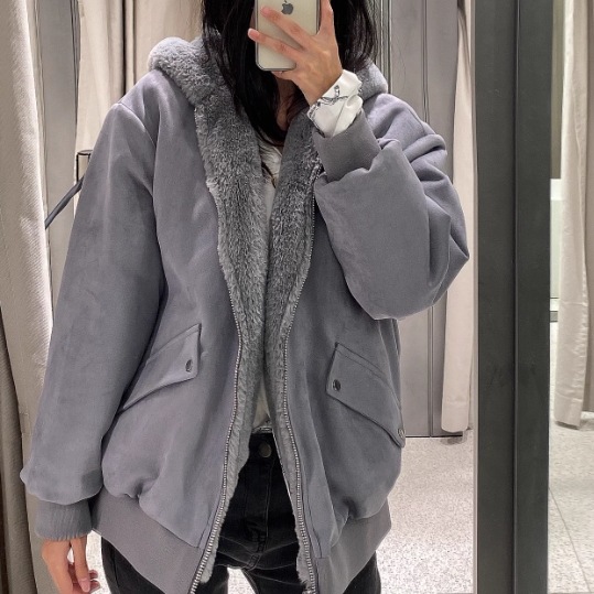 レディース ジャケット パーカー コート ブルゾン アウター 上着 ボアジャケット 長袖 萌袖 フード ワイド もこもこ ふわふわ ふっくら ファスナー ポケット リバーシブル 伸縮性 厚手 裏起毛