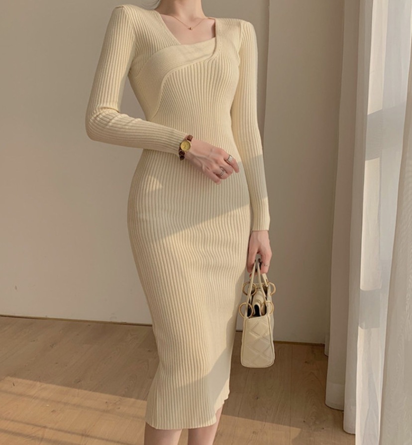 デート モテアイテム ニットワンピ ショート丈 長袖 スリム タイト 細身 ウール 可愛い きれいめ 上品 おしゃれ かっこいい 可愛い ラブリー キュート ガーリー クール モード系