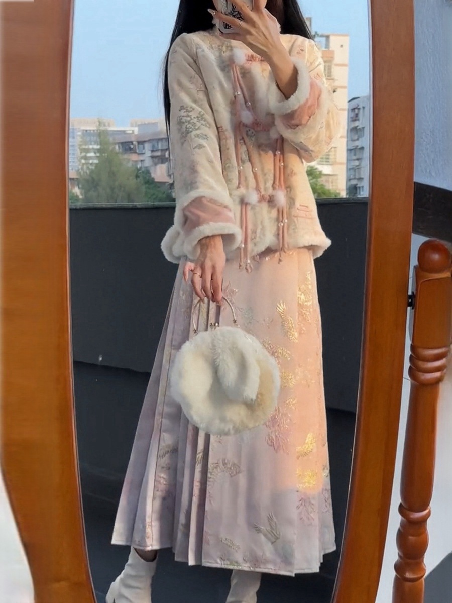 裏起毛ファッション 中国風新中式スーツスカート女性冬の新作レトロなバックルコート馬面スカート2点セット