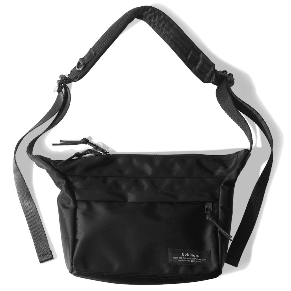 Bailey Cross Bag [Black] 韓国 男女共用 外出用 デート 贈り物 韓流 中学生 高校生 新学期 デイリー カジュアル 人気