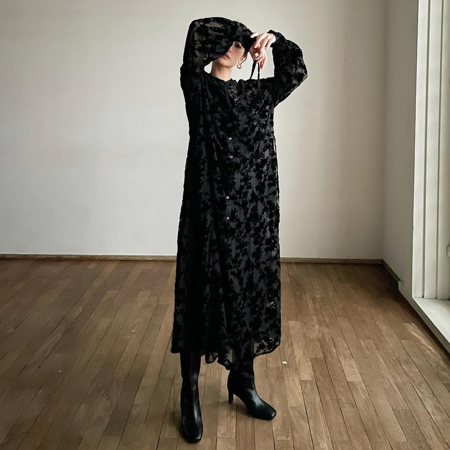 ベロア シフォン ワンピース シアー ボタニカル 黒 長袖 無地 ロング パーティースタイル ホームパーティーアイテム オフィススタイル シャツワンピース エレガントスタイル カジュアルスタイル