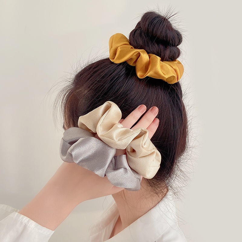 【1点ご購入 で10点プレゼントいたします】韓国版少女水晶サテンのシュシュ毛皮を束ねた女性の髪ひも丸子の頭ひもの髪飾り