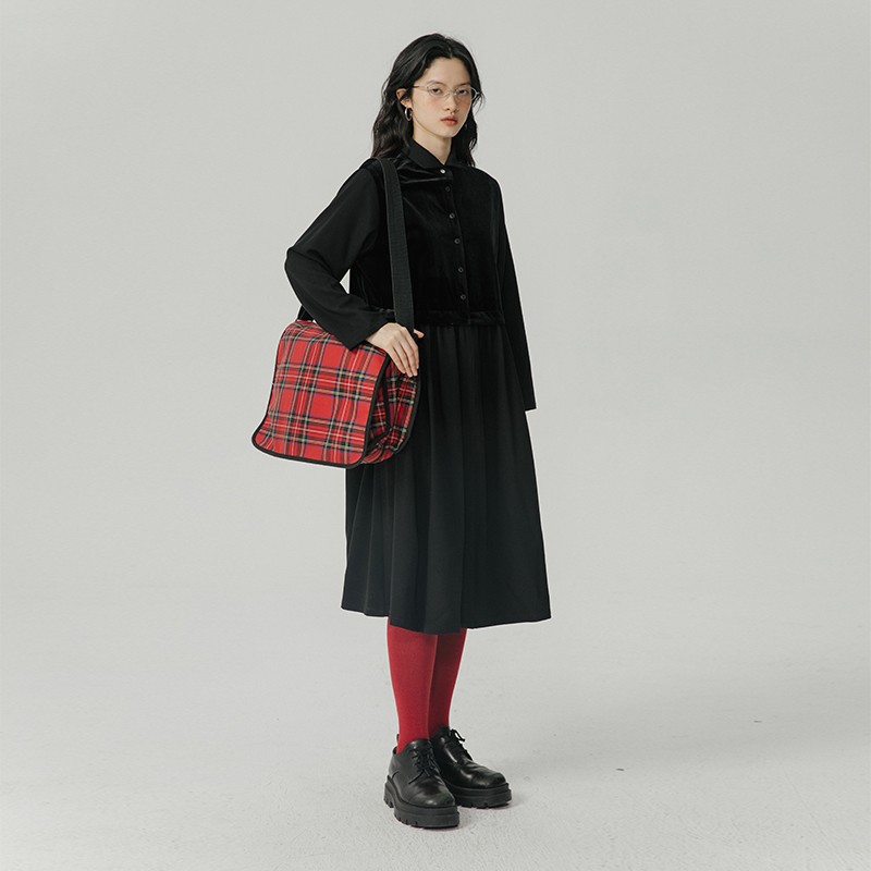 オモントエッグタルトブラックベルベット長袖ワンピースレディース秋冬新作レトロスリムボトムスカートロングスカート 6,722円