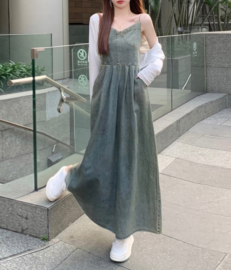 ワンピース キャミワンピース デニムワンピース ロング マキシ丈 袖なし Aライン ハイウエスト デニム 薄手 大人 おしゃれ レトロ アジアン 無地 春 夏 レディース デート お出かけ 休日 旅行 7,480円