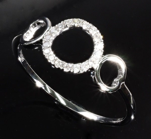 最高級天然 ダイヤモンド リング トリプル オーリング 永遠の輝き 国内生産 最高純度 K18WG0 74