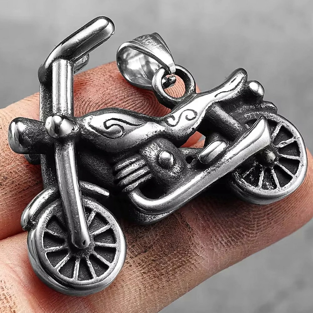 バイクペンダントトップ（アメリカンタイプ）ステンレス 単車 オートバイ 3D 立体 アクセサリー 首飾り ヘッドのみ チェーンは別売り 男性 女性 プレゼント 父の日 stt00-00-0237