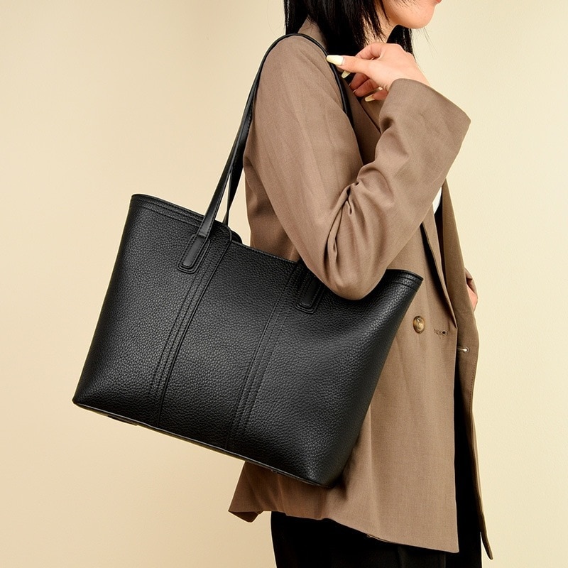 2024の新作 トートバッグ かたかた掛け 大容量トートバッグ シンプル 肩掛けカバン 脇下バッグ スマホポーチ 無地 パック 5,852円