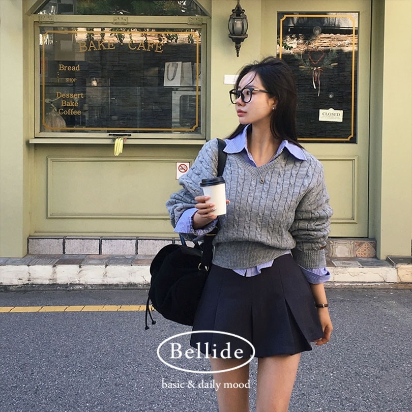 [BELLIDE MADE] シグネチャーケーブルルーズフィットVネックニット nt1273