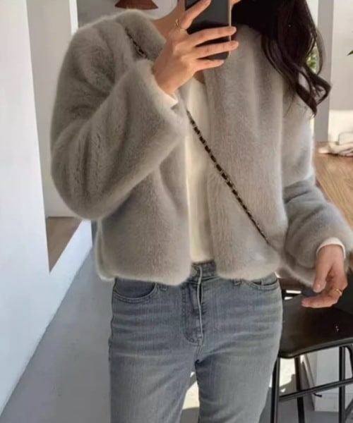 レディース コート アウター ファー ノーカラーコート ショート 長袖 ラウンドネック ノーカラー ふわふわ フェイクファー かわいい 大人可愛い 上品 フォーマル 無地 春 秋 冬 デート お出かけ