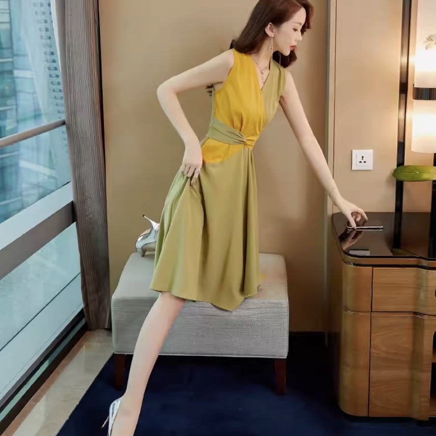 ワンピース ワンピドレス ひざ丈 ミモレ丈 ノースリーブ かわいい 大人可愛い きれいめ シンプル カジュアル 大人 上品 おしゃれ お洒落 大人女子 こなれ感 個性的 主役級 存在感 美容師 9,071円