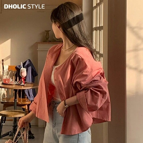 春アウターにも使えるルーズなシャツ