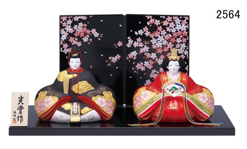 ひな祭りを飾る 縁起の良い雛人形錦彩　親王桜雛（蒔絵屏風付） 8,580円