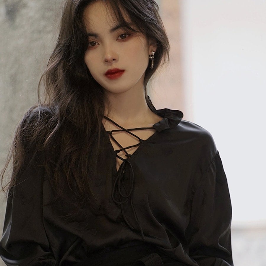 レトロシャツ ブラウス 長袖 レディース 蝶柄 トップス 黒 フリル襟 宮廷風紐付き オリジナル