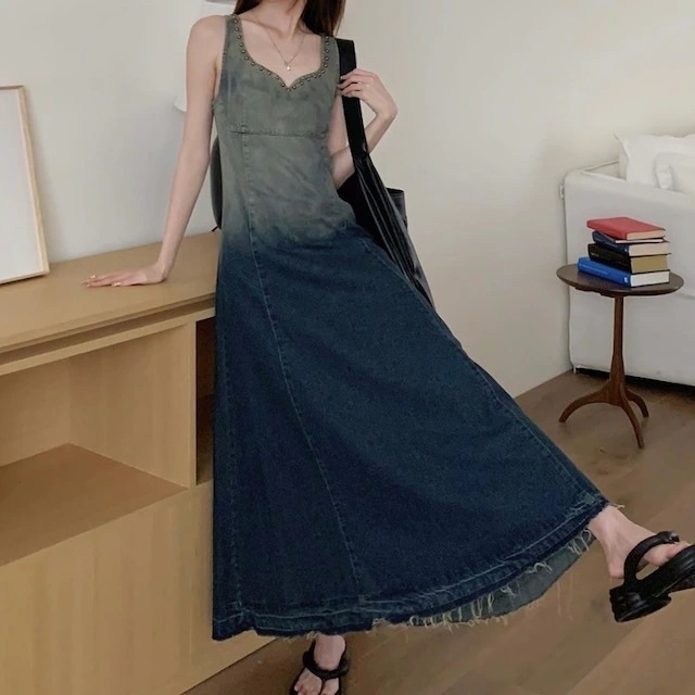 2024春夏ワンピース ロング丈 デニム生地 フリンジ ゆったり ノースリーブ Aライン グラデーション ハイウエスト かわいい カジュアル おしゃれ 夏 韓国ファッション レディース お出かけ安い