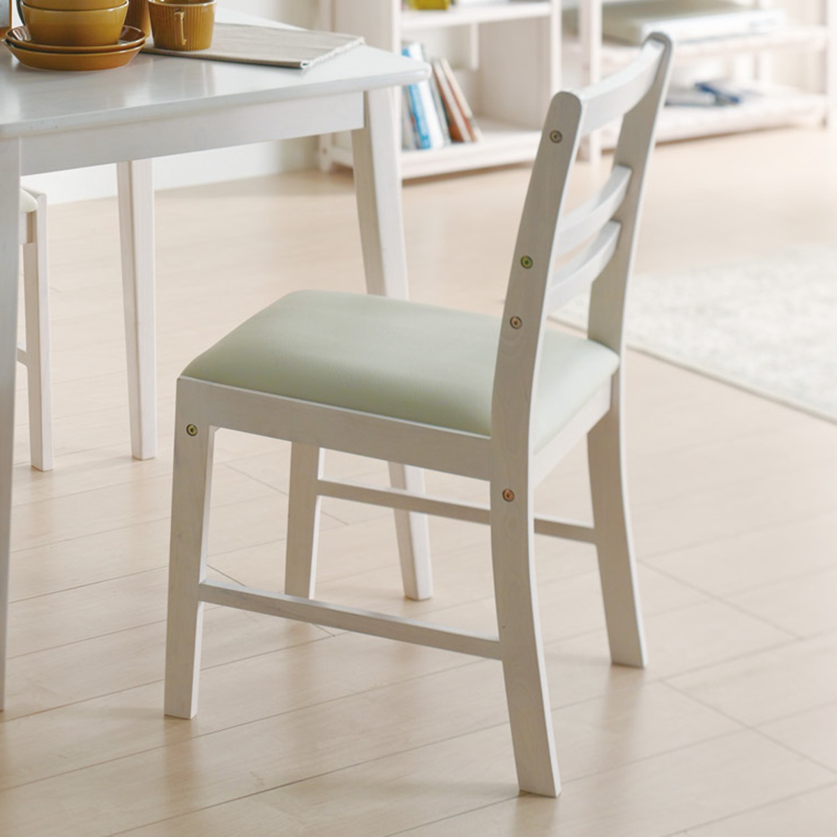 ダイニングチェア カントリー調 MIGNON 座面高42.5cm 食卓 椅子 いす イス 食卓椅子 デスクチェア PVC ナチュラル 白 ホワイト 木製