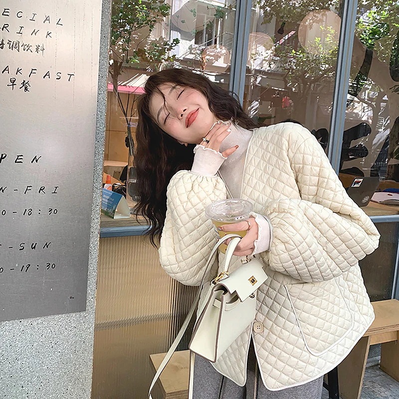 Vネック リンジ ブラック 綿服 レディース 秋冬 デザイン感 ポケット ゆったり ショットタイプ ホワイト トップス コート