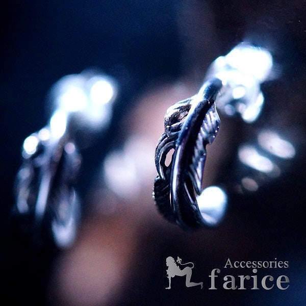 フェザー(羽)ラウンド型 カットアウトブレイクデザイン メンズ＆レディース インディアンジュエリー シルバー925 スタッドピアス 4,784円