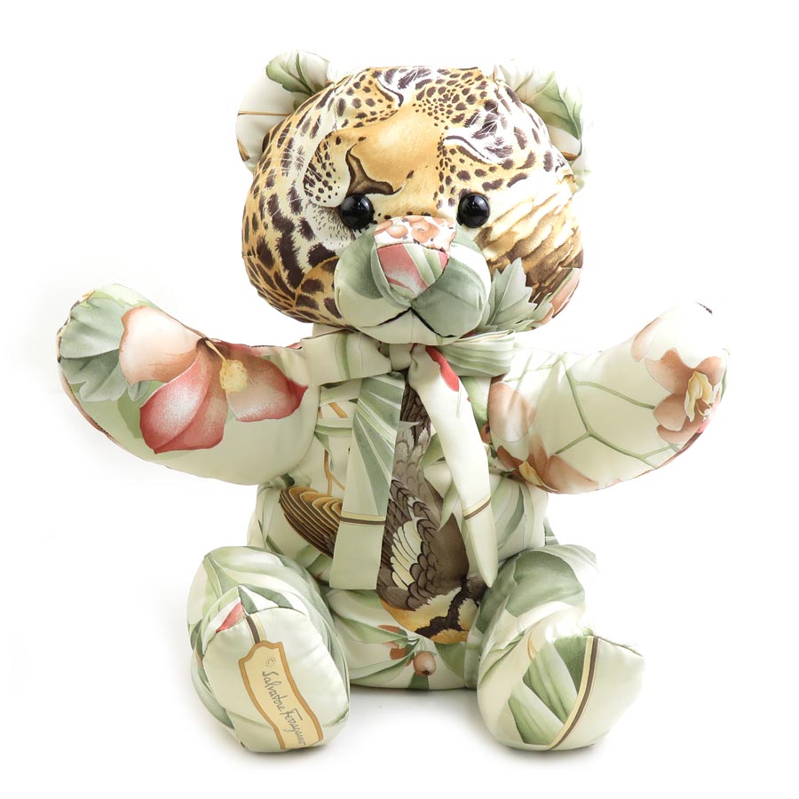 サルヴァトーレフェラガモ Salvatore Ferragamo ぬいぐるみ テディベア シルク マルチカラー レディース e59779g