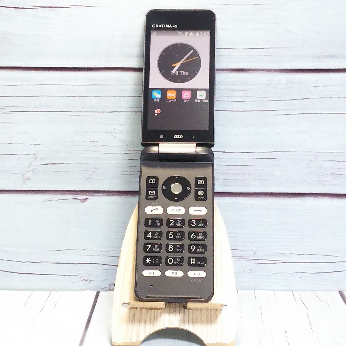 【送料無料】KYOCERA au GRATINA 4G BLACK KYF31 本体 白ロム SIMロック解除済み SIMフリー B028615