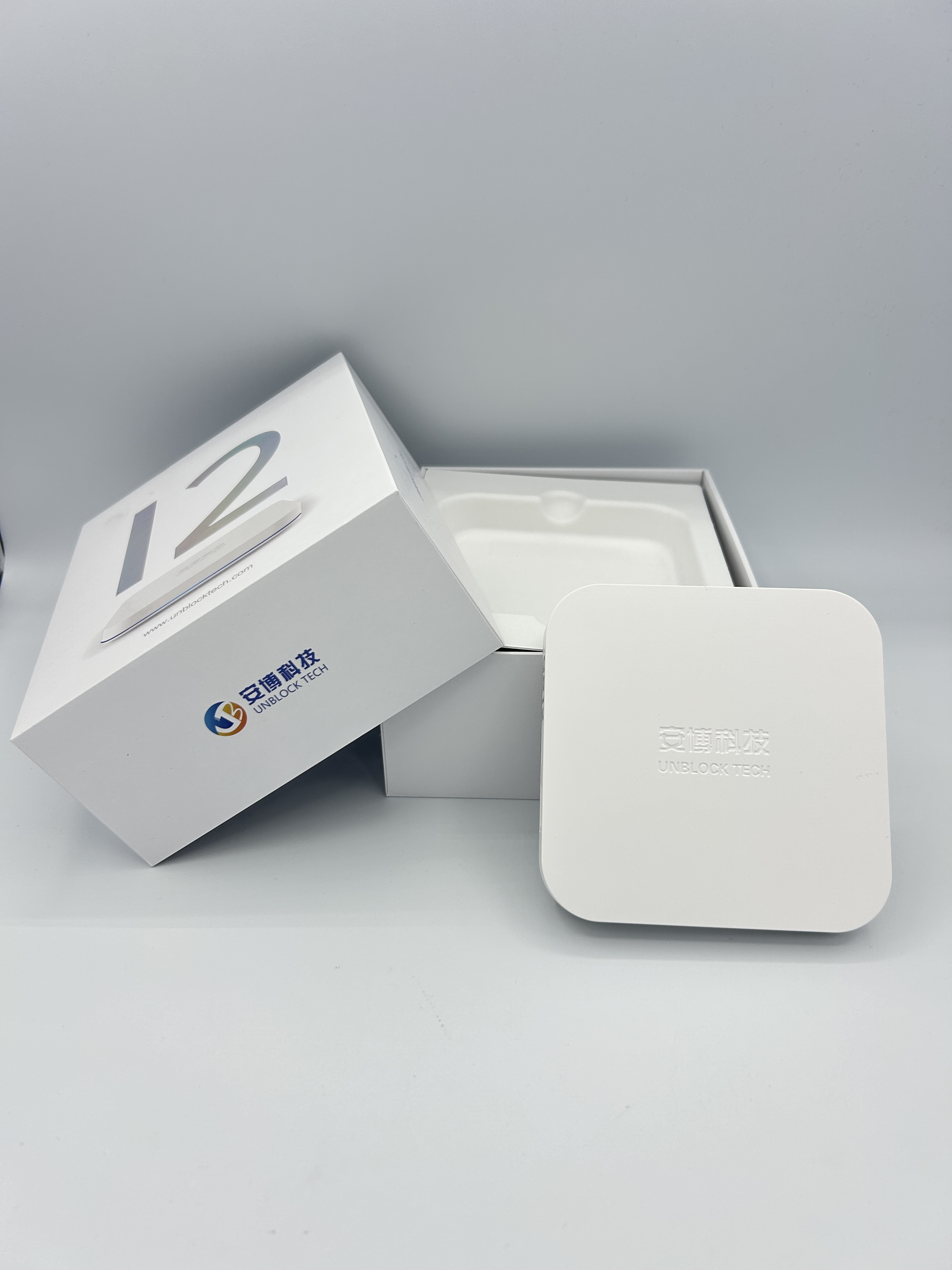 Unblock TVボックス12 Ubox12 安博电视盒 TVbox日本総代理店 ライブTV視聴 GEN12 安博盒子12代 Smaller but stronger 6K