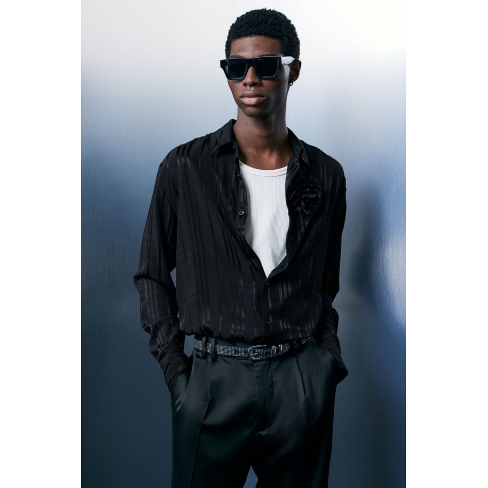 H&M レギュラーフィットシャツブラック