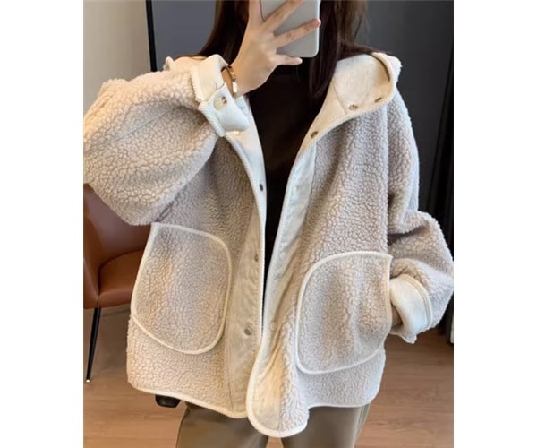 レディース コート アウター ウール ムートンコート ミドル丈 長袖 もこもこ ふわふわ ポケット リバーシブル ボタン フード 厚手 裏起毛 かわいい 大人可愛い シンプル カジュアル おしゃれ